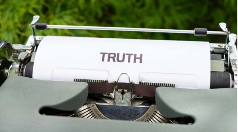 Οι υπερβολικοί τίτλοι και η παραπλάνηση του αναγνώστη, εύκολα κλικ και χαμένη αξιοπιστία